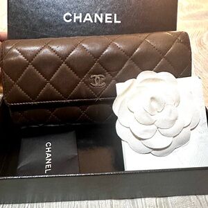 ESTATE SALE $1200 Chanel Caviar Quilted Brown Leather Wallet